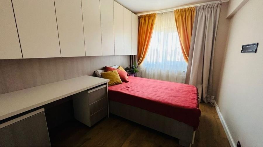 Apartament cu 3 camere decomandat în Aradul Nou