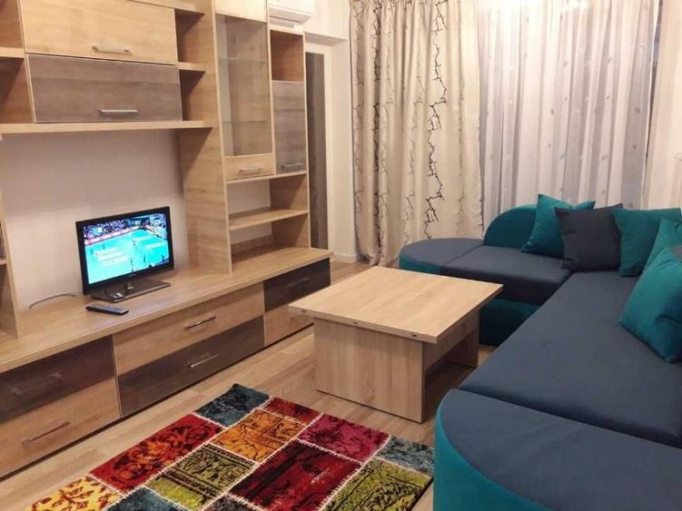 Apartament cu 2 camere decomandat în Politehnica
