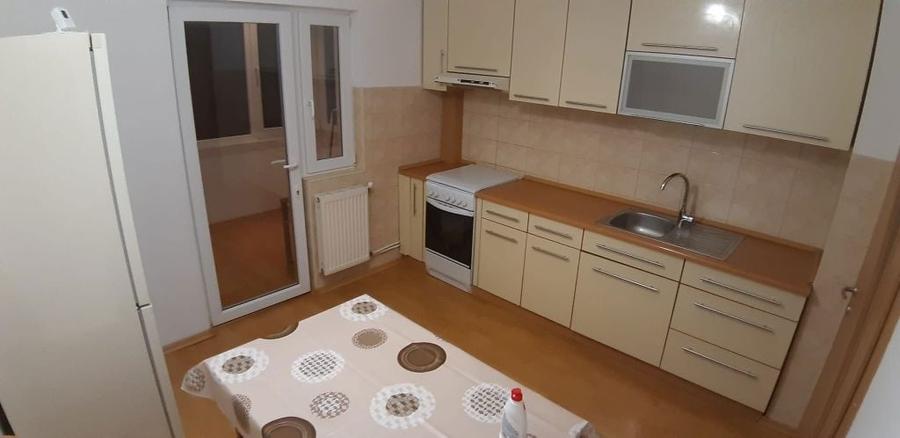 Vand apartament 2 camere decomandat - 1