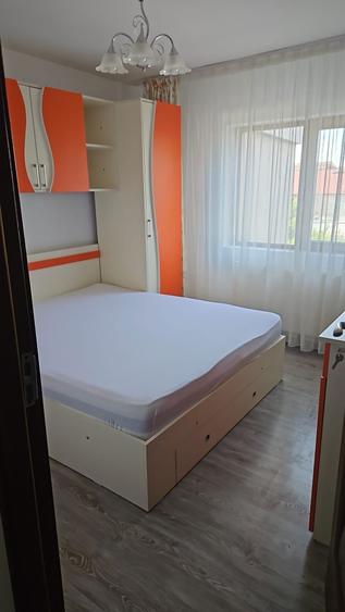 Apartament cu 2 camere decomandat în Băceni