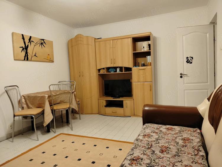 Apartament cu 2 camere semidecomandat în Moroasa 2