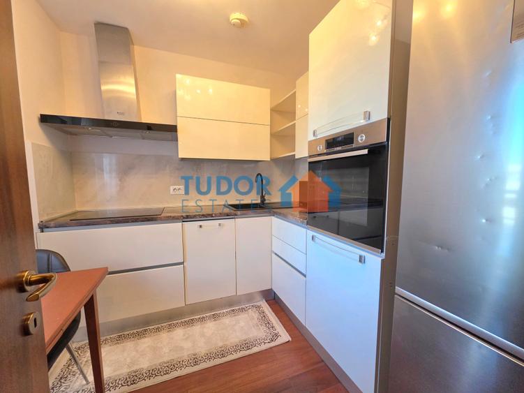 Apartament cu 3 camere semidecomandat în Șoseaua Nordului