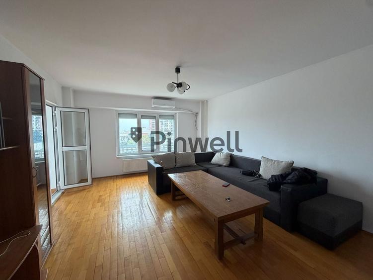 Apartament cu 3 camere decomandat, mobilat în Barbu Văcărescu