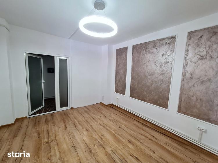 Spațiu comercial, de 125 mp, în Central