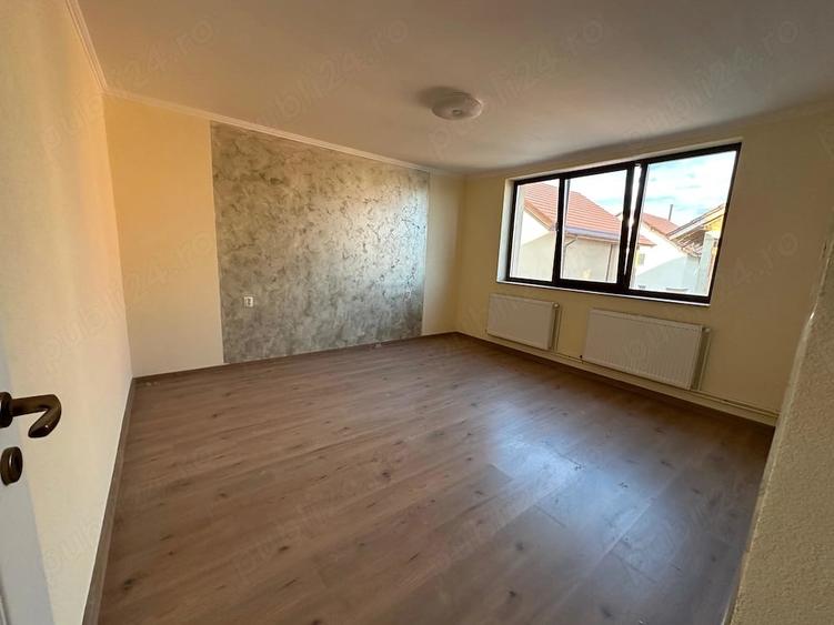 Casă cu Teren 250 Mp în Central