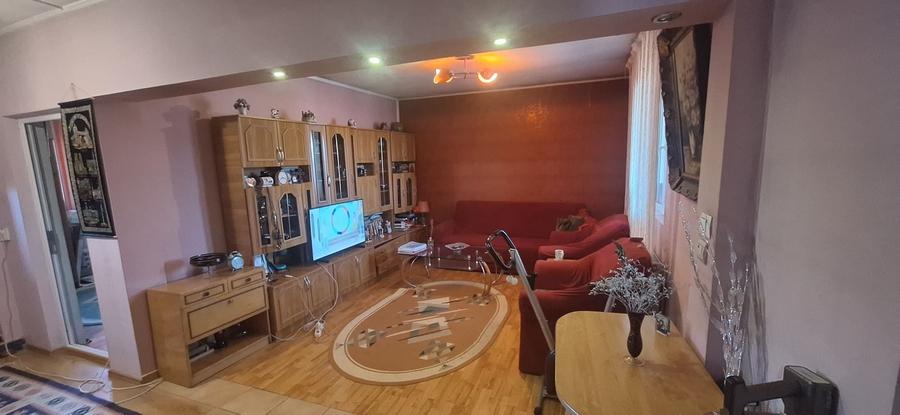 Apartament cu 2 camere decomandat în Cățelu