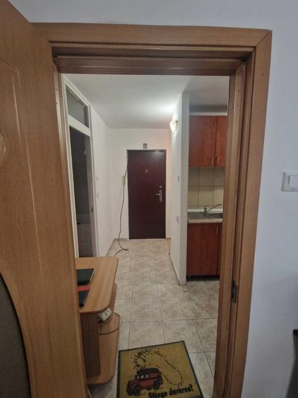 Garsoniera de inchiriat. Lacul Tei, 3 min. parcul Circului, Str. Zambilelor - 7