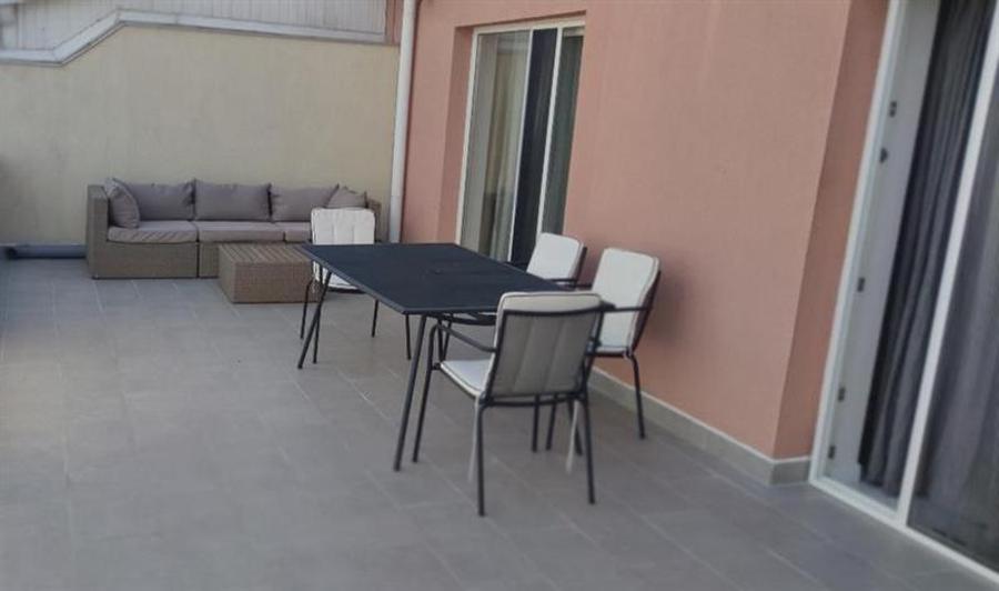 Apartament cu 4 camere decomandat, mobilat în Herăstrău