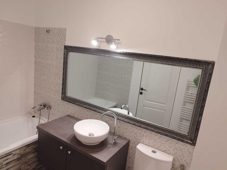 Apartament cu 2 camere decomandat în Florești