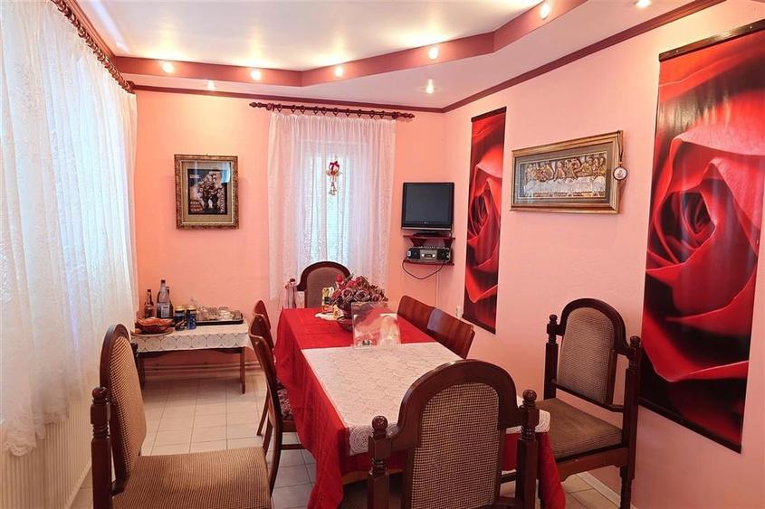 Casă individuală cu 3 camere cu Garaj în Luncoiu de Jos
