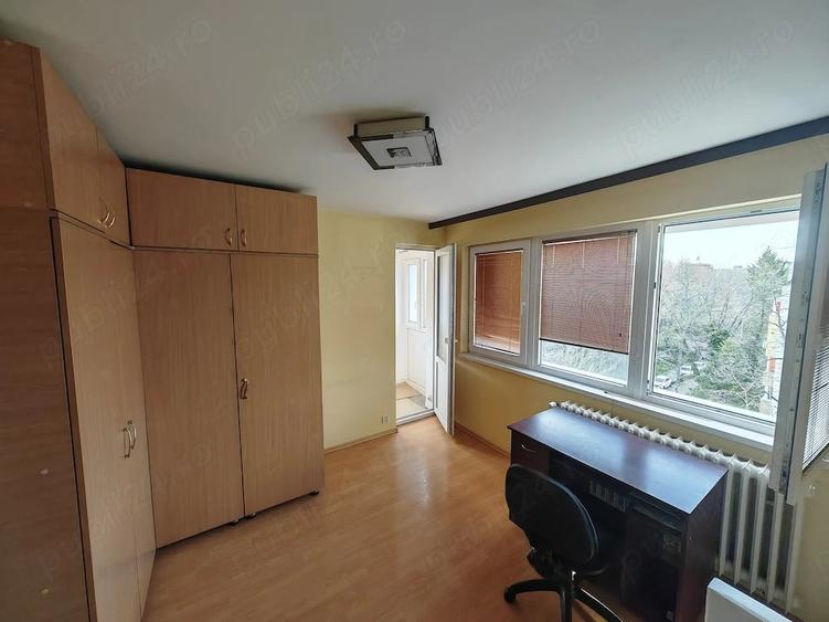 Apartament cu 2 camere semidecomandat în Titan