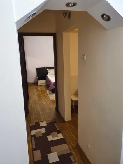 Apartament cu 2 camere decomandat în Central