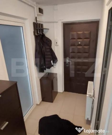 Garsonieră decomandată în Central