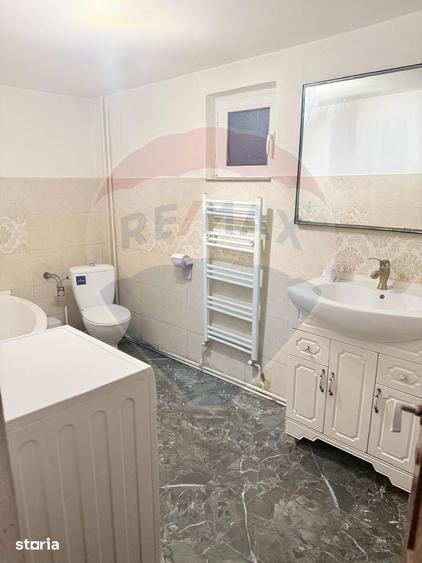 Casă cu 5 camere cu Teren 435 Mp în Cantacuzino