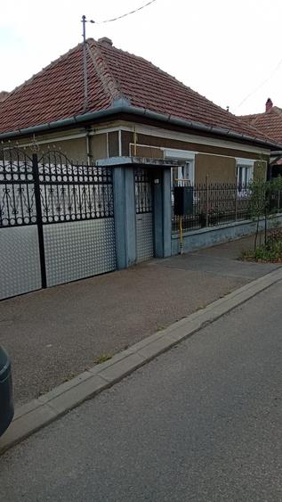 Casă cu 3 camere în Tokai