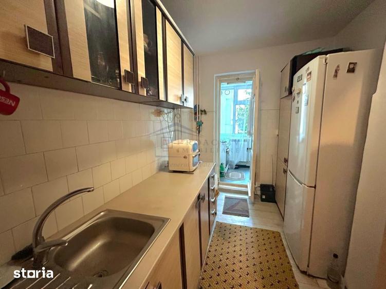 Apartament cu 3 camere decomandat în George Enescu