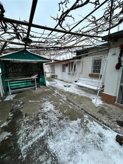 Casă individuală cu 4 camere cu Canalizare în Brăilița