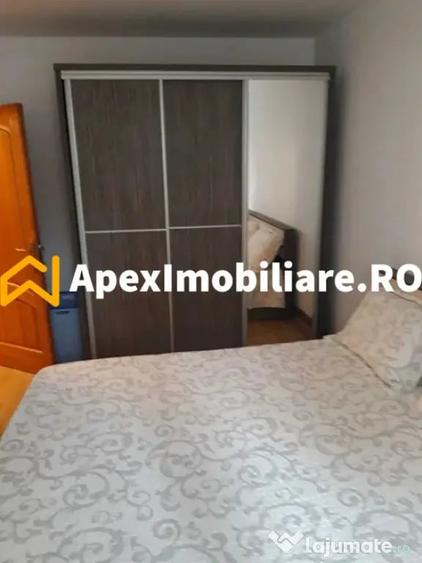 Apartament cu 3 camere decomandat în Berceni