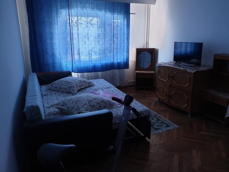 Apartament cu 2 camere decomandat în Boldești