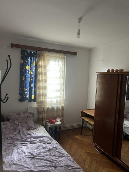 Apartament cu 2 camere decomandat în Exterior Vest