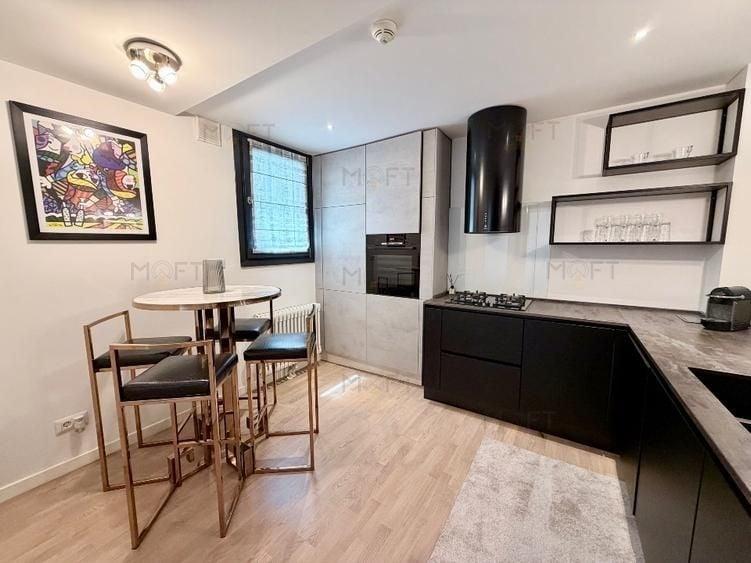 Apartament cu 3 camere decomandat în Herăstrău