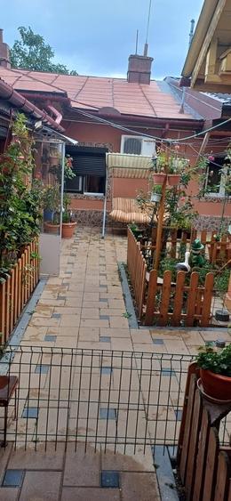 Casă cu 4 camere cu Teren 360 Mp în Andronache
