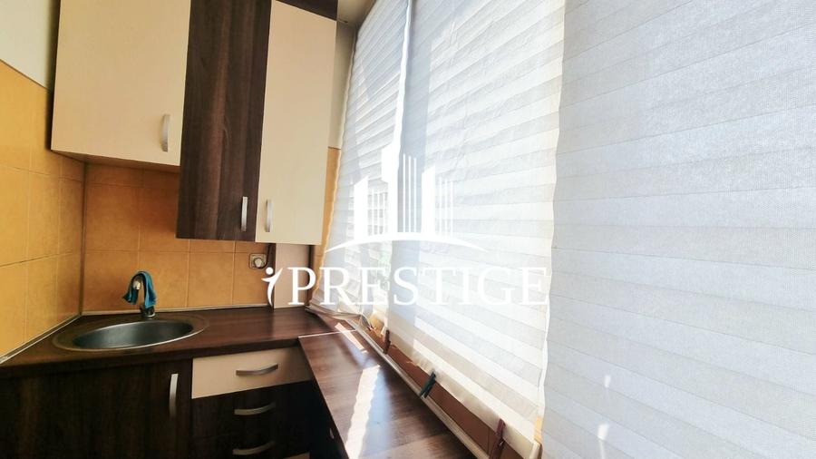 Apartament cu 3 camere decomandat, mobilat în Calea Dumbrăvii
