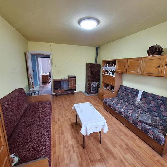 Apartament cu 2 camere decomandat, mobilat în Central