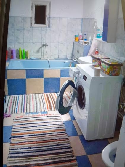 Casă cu 6 camere cu Teren 1000 Mp în Stâlpeni