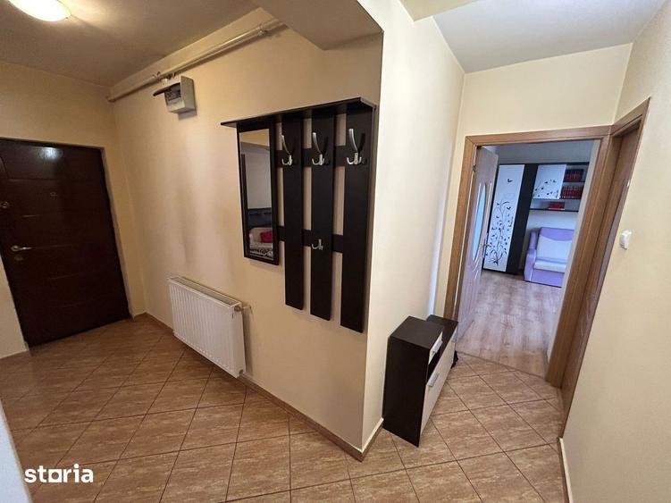 Apartament cu 3 camere în Cetate