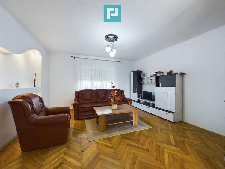 Casă cu 5 camere cu Teren 389 Mp în Central