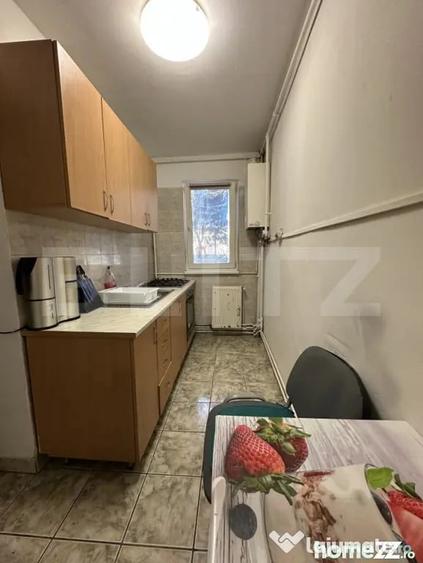 Apartament cu 3 camere decomandat în Dâmbu Pietros