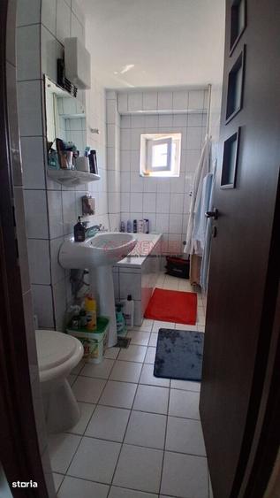 Apartament cu 4 camere decomandat în Octavian Goga