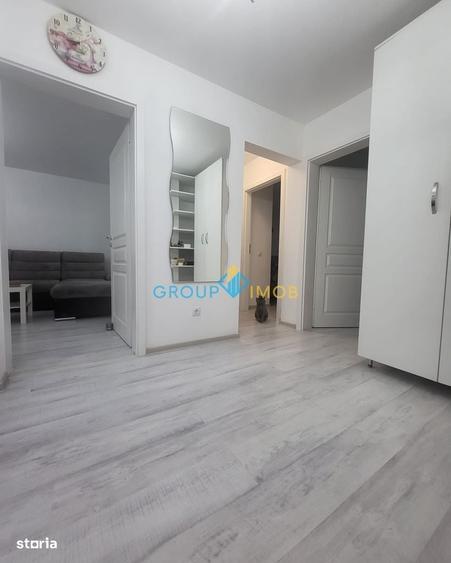 Apartament cu 3 camere decomandat în Narcisa