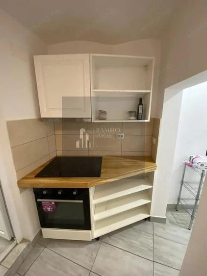 Apartament cu 6 camere semidecomandat în Mărășești
