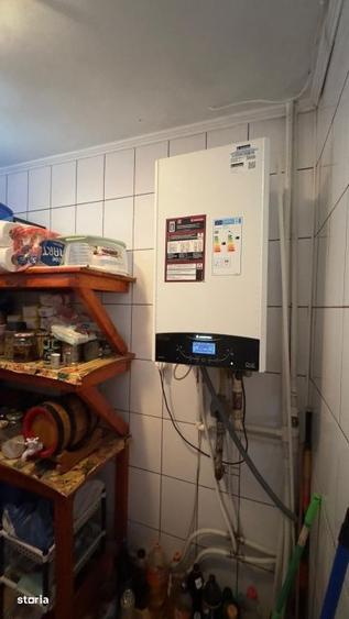 Casă cu 4 camere în Geamăna