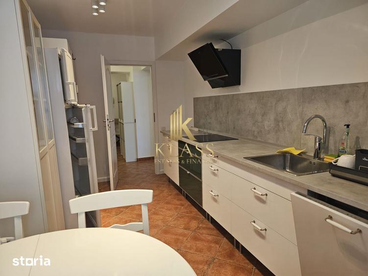 Apartament cu 3 camere în Centrul Civic