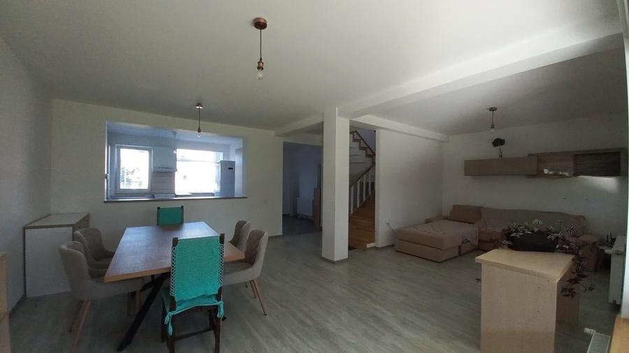 Duplex cu 4 camere cu Canalizare în Aviației