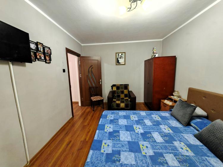 Apartament cu 2 camere nedecomandat în Republicii