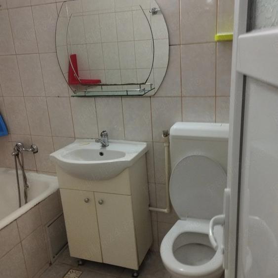 Inchiriez garsoniera in Buzau Cartier Bro?teni la parter pre? 1000kei. - 3