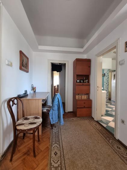 Dacia - 3 Camere - Garaj - Curte - 15