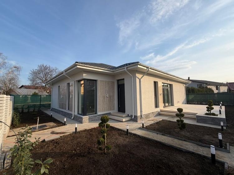 Casă de vânzare Bucov - 3