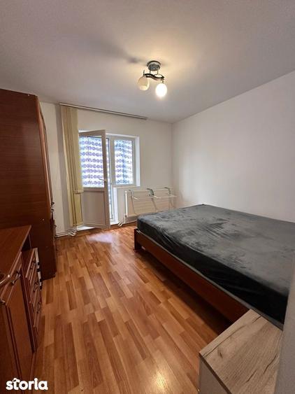 De vanzare apartament cu 2 camere ?i 2 balcoane, in zona Scolii nr 5 - 6