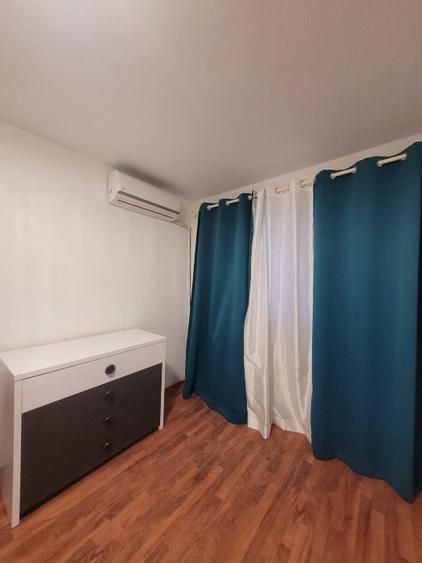 Închiriez ap 2 cam Casa de Cultură  - 1