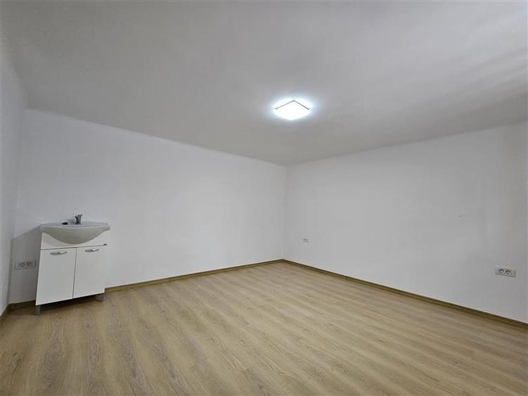 Spatiu birouri zona 13 Decembrie - 9