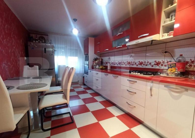 Apartament tip PC DECOMANDAT, cu 2 camere de vanzare in zon - 4