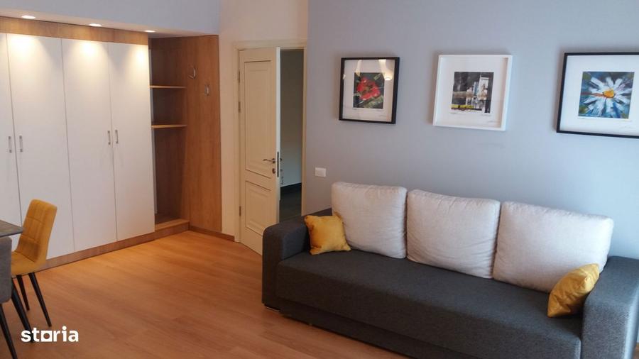 Inchiriez apartament 2 camere in Brasov ultra central - 1