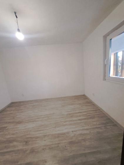 Casa batraneasca renovata complet de vanzare - 3