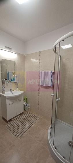 Săbăreni, casă parter 162 mp, curte 575 mp. Acasă - 12