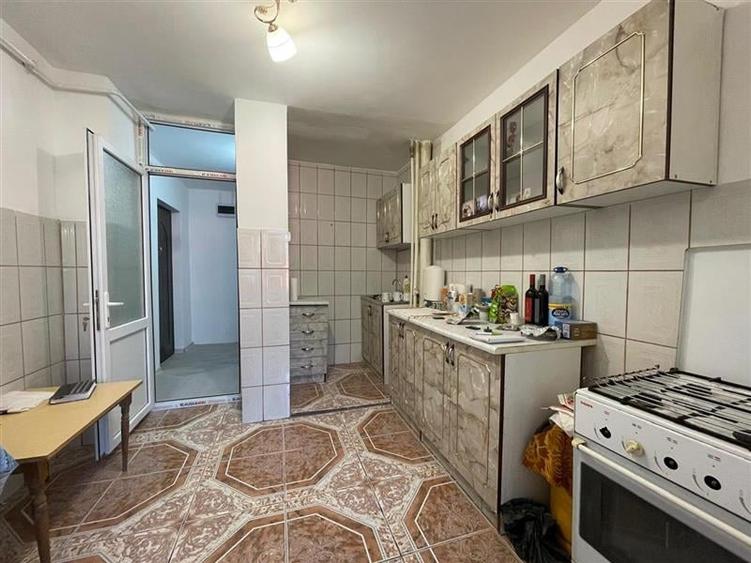 Apartament 3 camere de vanzare zona E3 Tulcea - 5